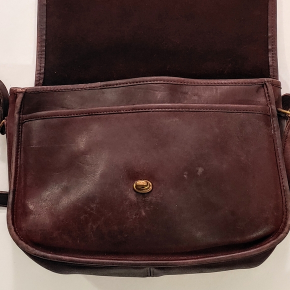 Vintage Coach City Crossbody - Picture 4 of 13